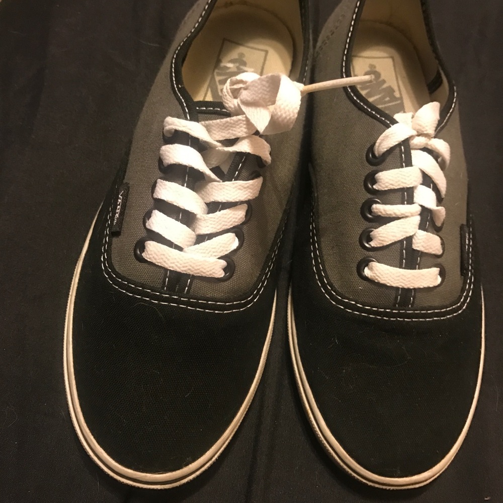 Vans shoes size 7.5 women